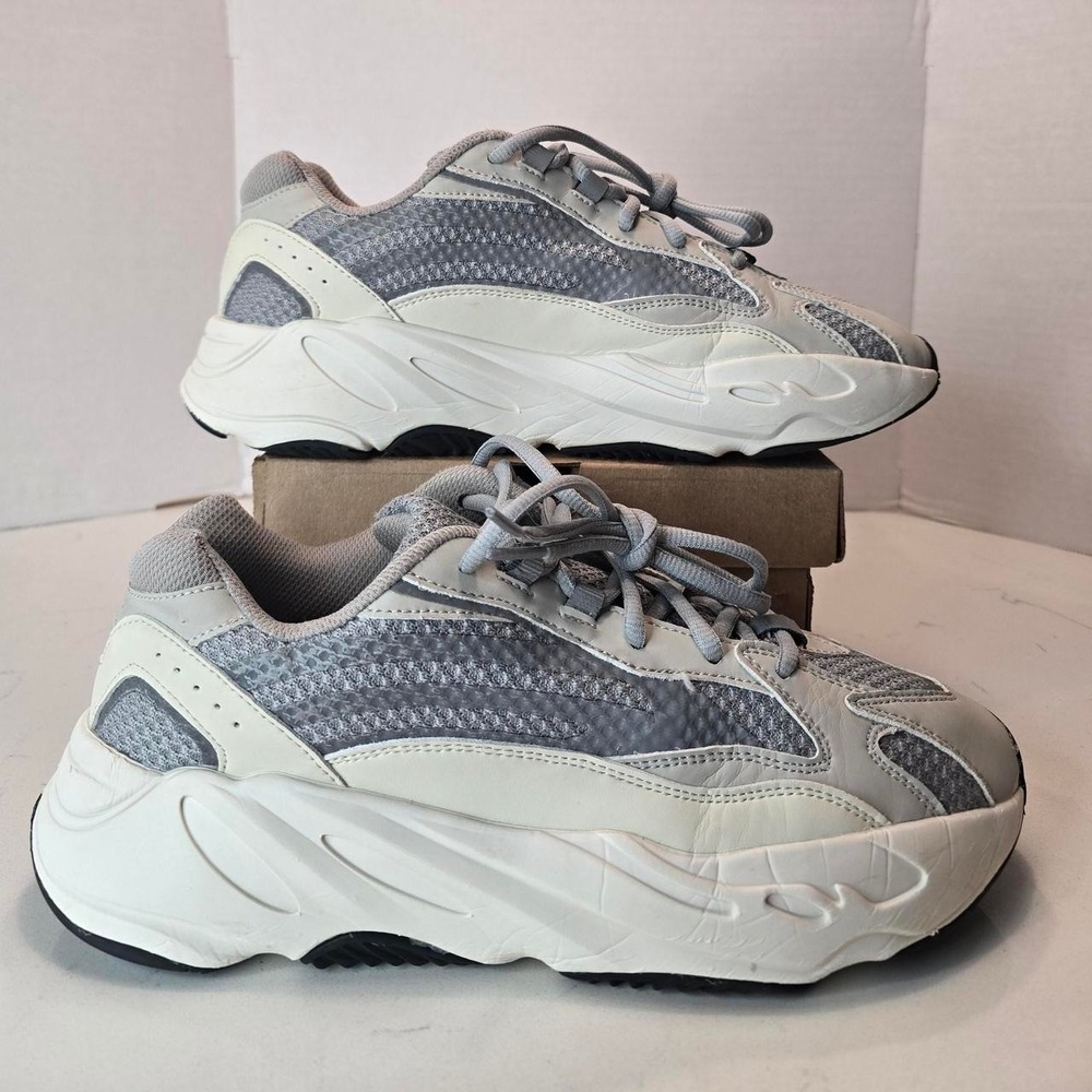 Adidas Yeezy Boost 700 V2 Static EF2829 Men's Shoes White Grey Reflective- 10.5